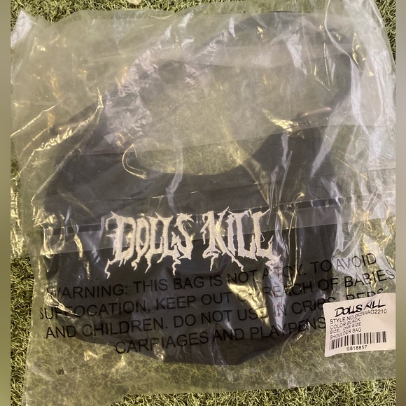 Dolls Kill Shoulder Purse🥀🖤 - Picture 2 of 7
